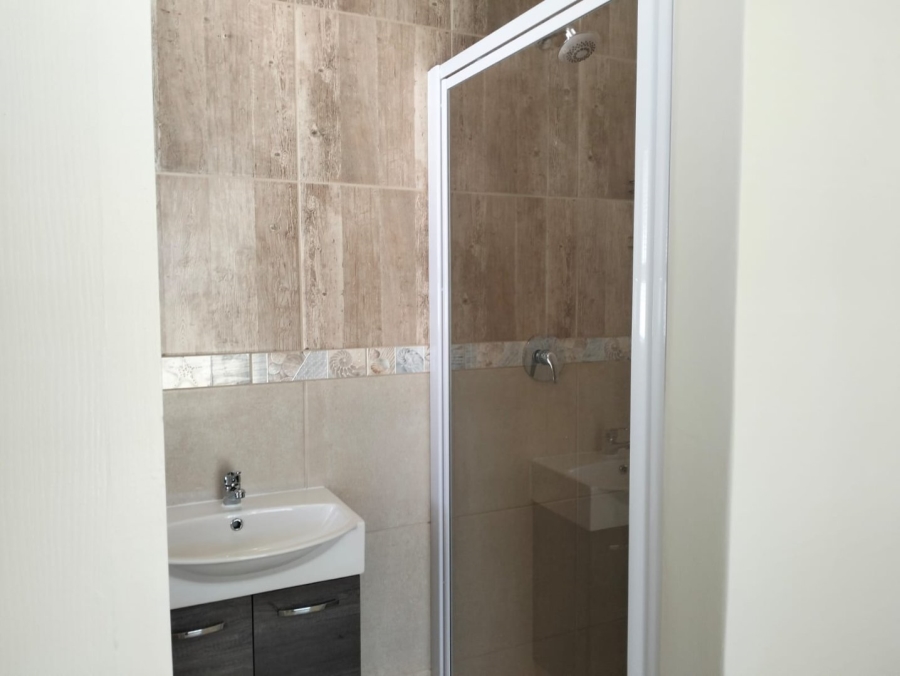 2 Bedroom Property for Sale in Reebok Western Cape